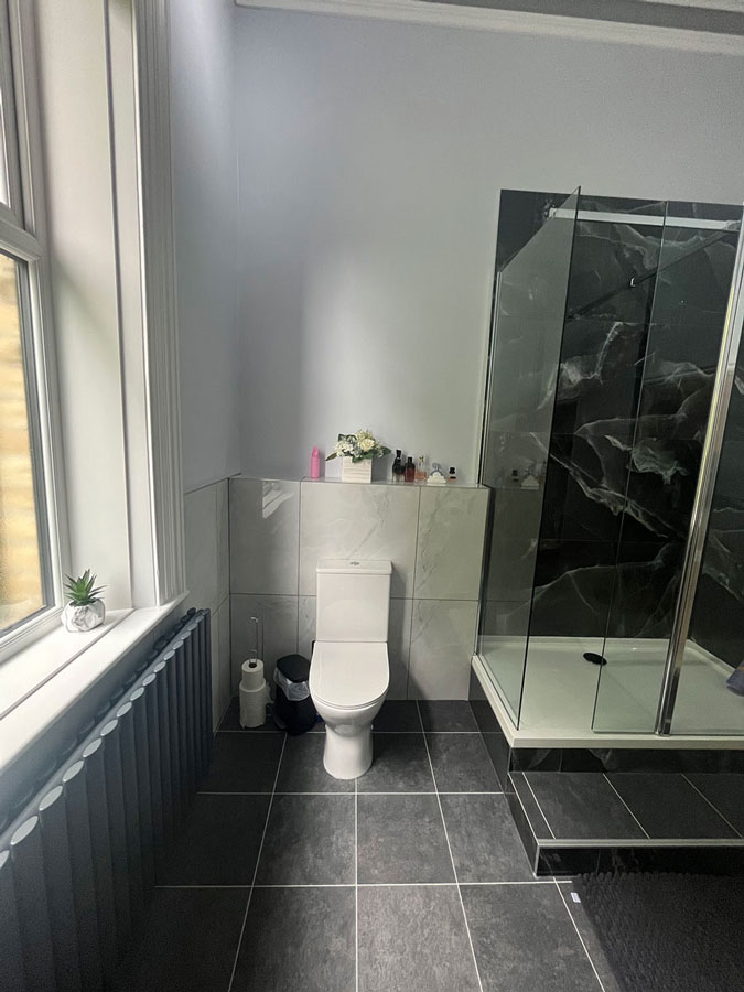 Large Ensuite Shower Room